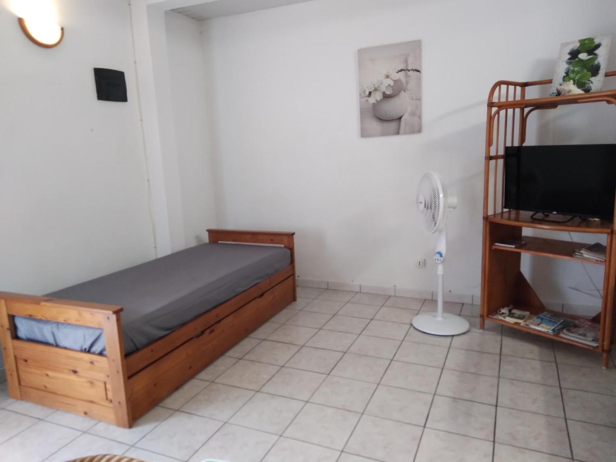 F2 Rez De Jardin Carbet Apartamento Le Carbet Exterior foto